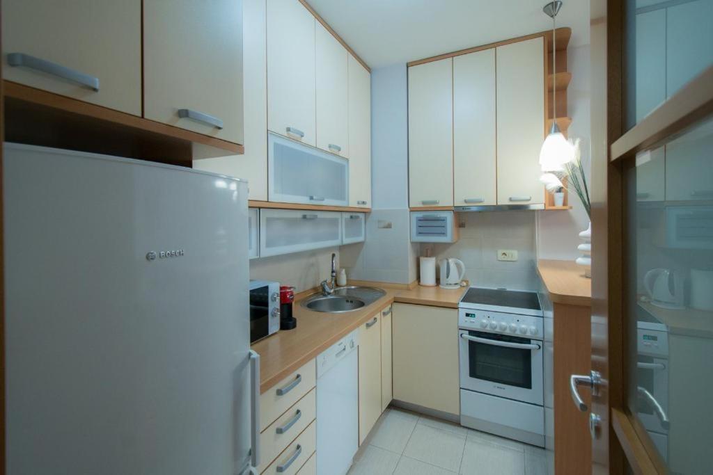 City Nest Apartment Podgorica Exterior foto